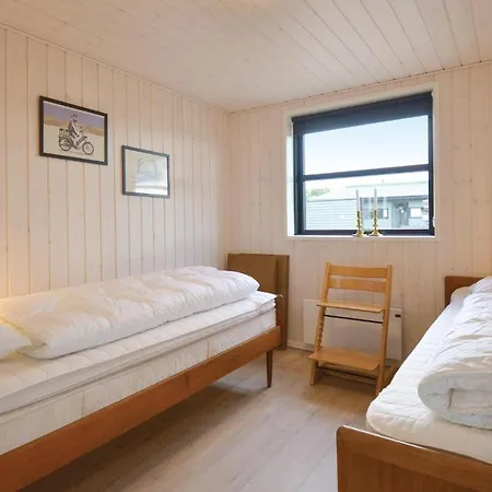 Vakantiehuis Four-bedroom In