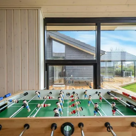 Vakantiehuis Four-bedroom In Ebeltoft